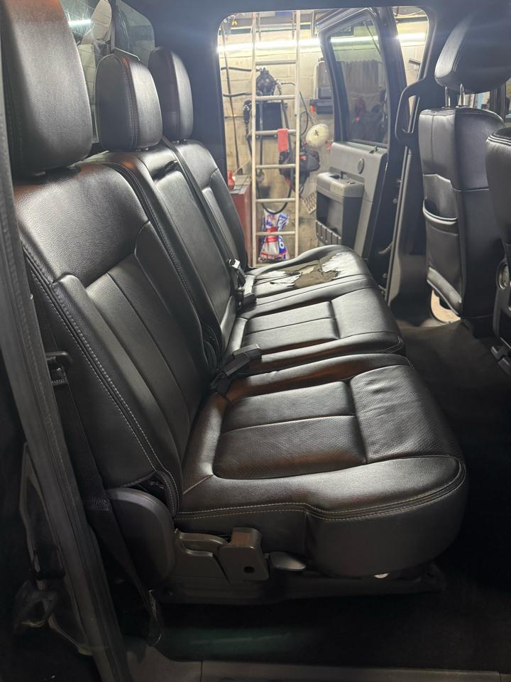 Ford Super Duty F-350 SRW 4WD Crew Cab 156" Lariat 2014