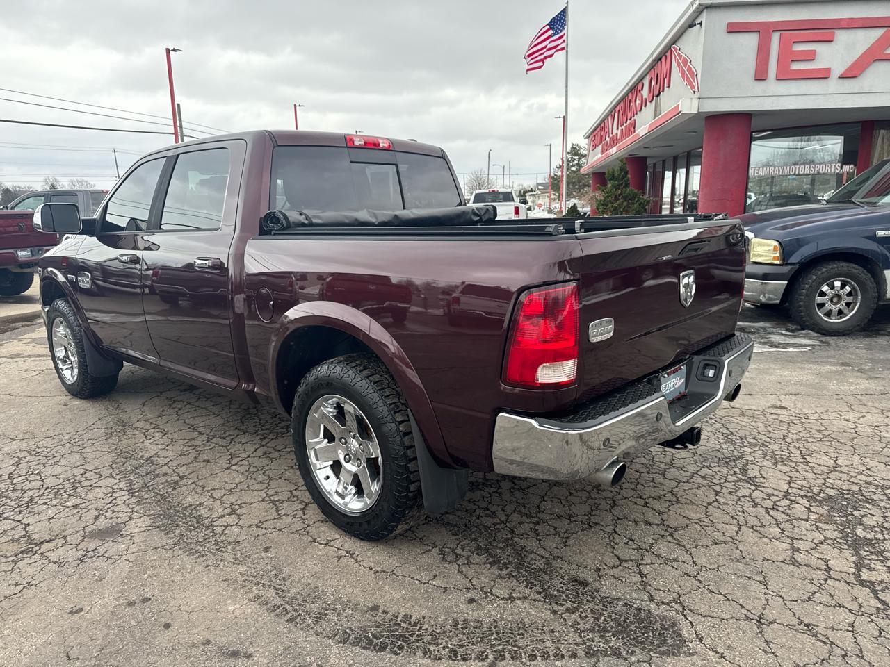 RAM 1500 4WD Crew Cab 140.5" Laramie Longhorn 2012