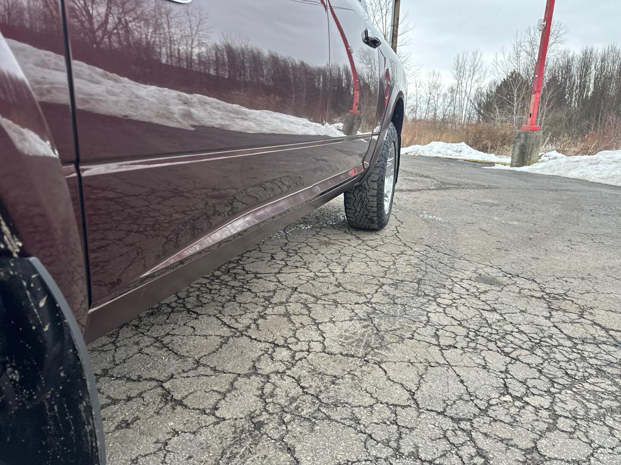 RAM 1500 4WD Crew Cab 140.5" Laramie Longhorn 2012