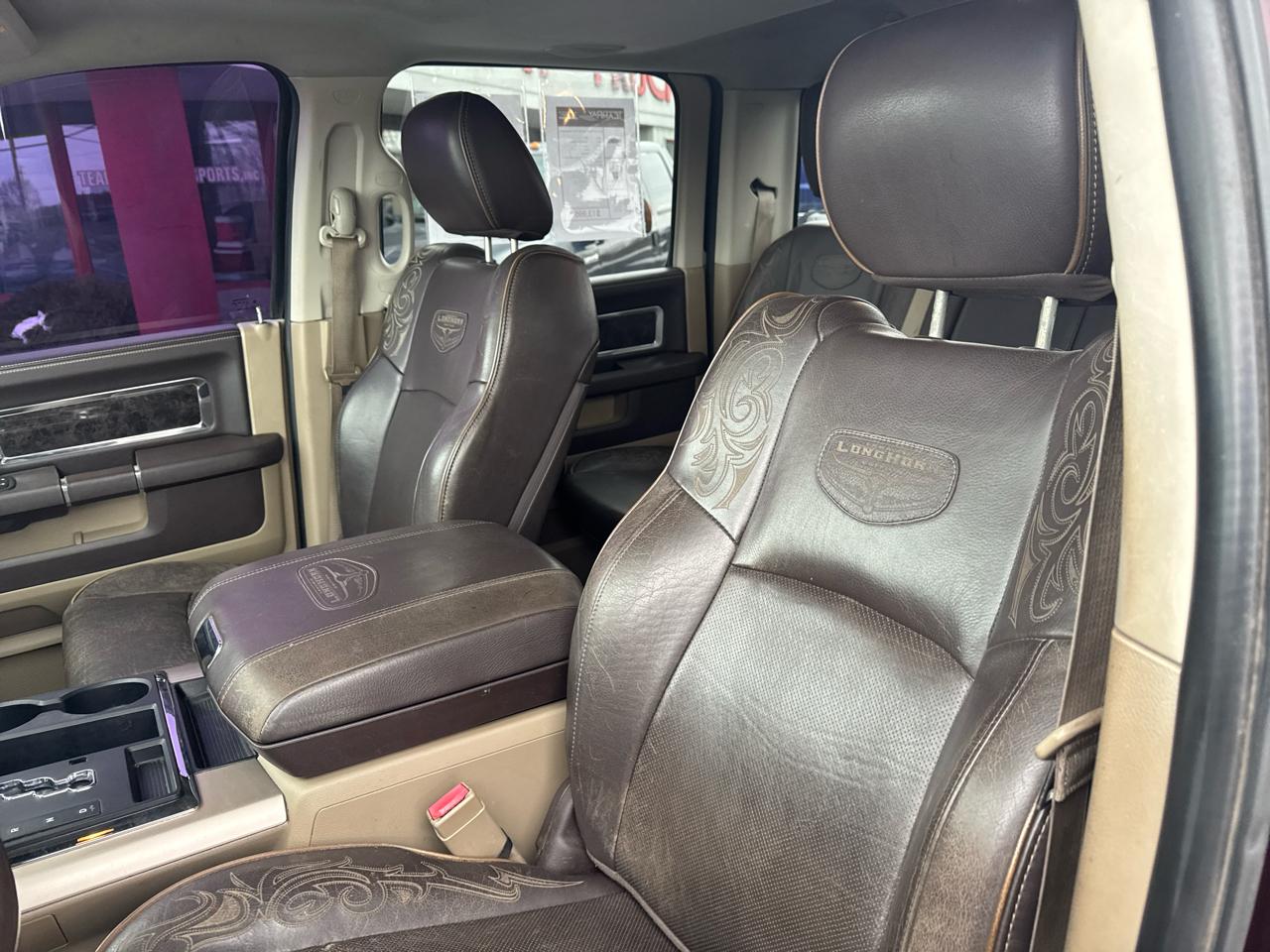 RAM 1500 4WD Crew Cab 140.5" Laramie Longhorn 2012