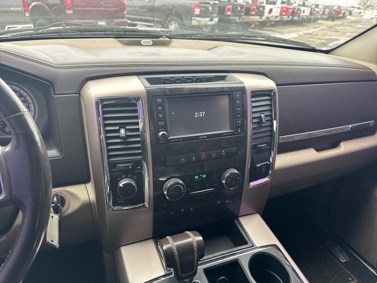 RAM 1500 4WD Crew Cab 140.5" Laramie Longhorn 2012