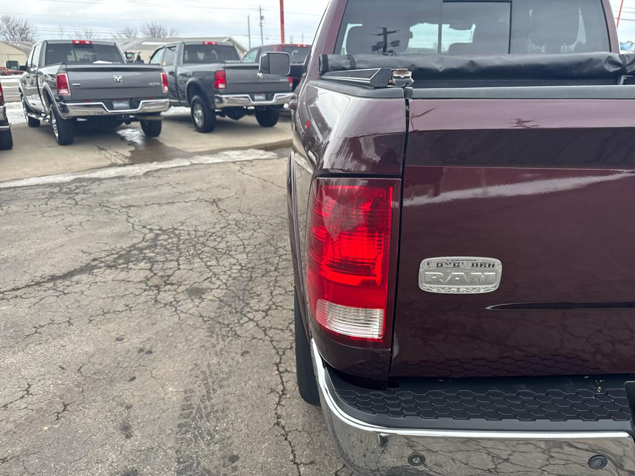 RAM 1500 4WD Crew Cab 140.5" Laramie Longhorn 2012