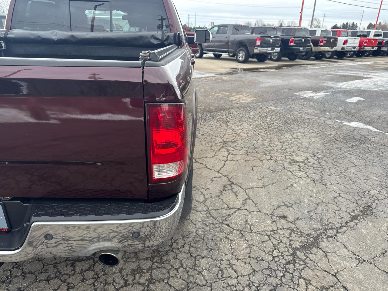 RAM 1500 4WD Crew Cab 140.5" Laramie Longhorn 2012