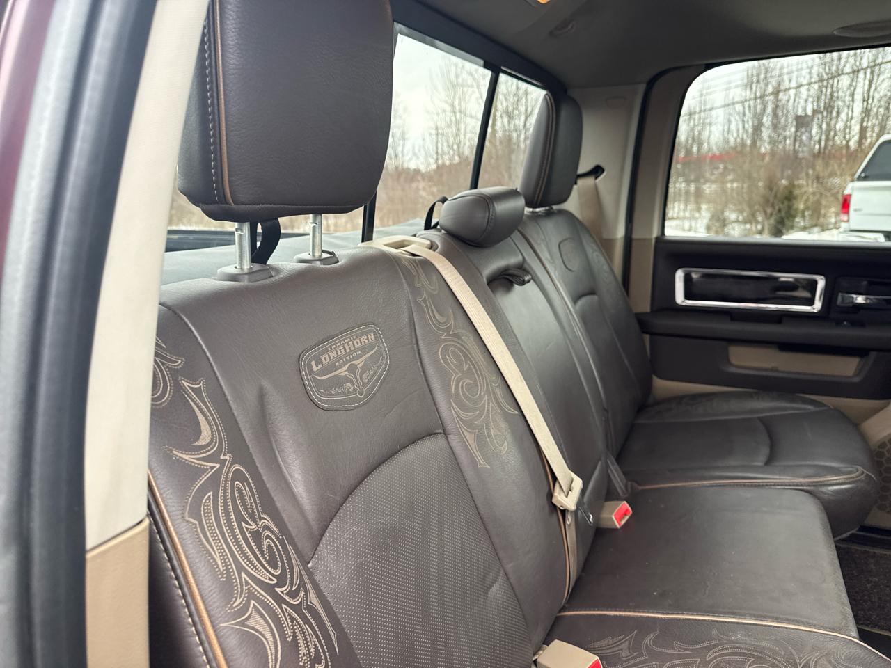 RAM 1500 4WD Crew Cab 140.5" Laramie Longhorn 2012