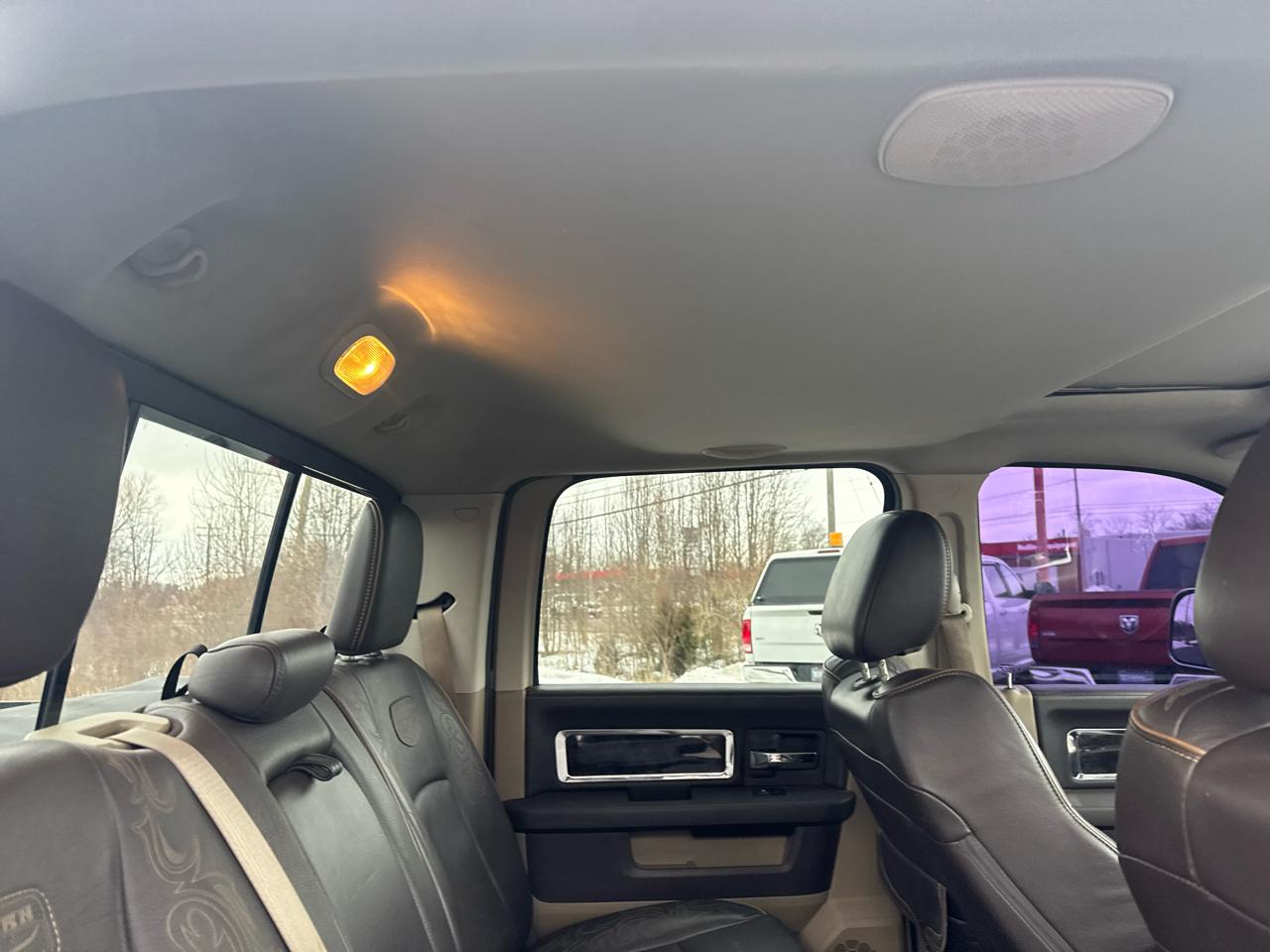 RAM 1500 4WD Crew Cab 140.5" Laramie Longhorn 2012