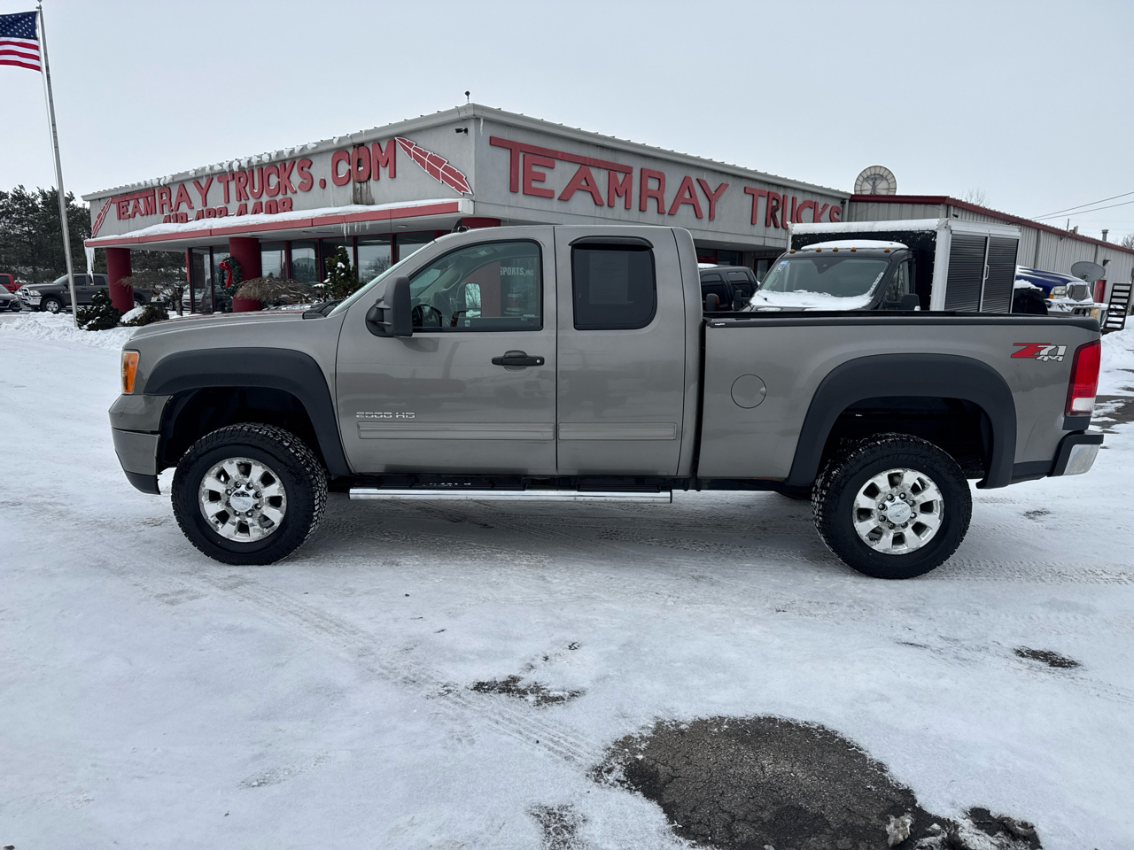 GMC Sierra 2500HD 4WD Ext Cab 144.2" SLE 2012