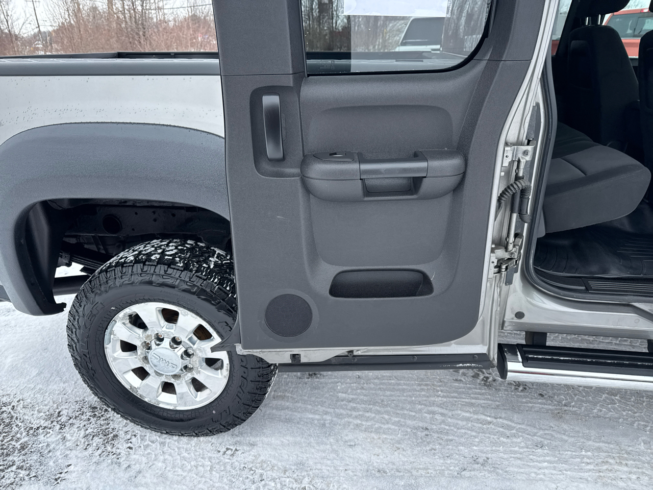 GMC Sierra 2500HD 4WD Ext Cab 144.2" SLE 2012