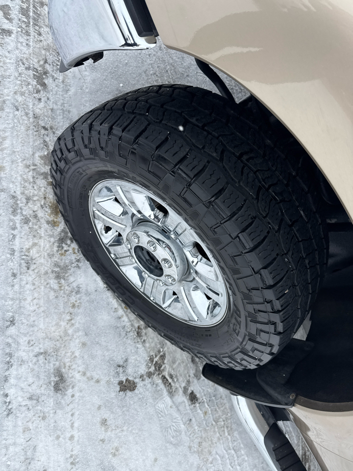 Ford Super Duty F-350 SRW 4WD Crew Cab 156" Lariat 2012