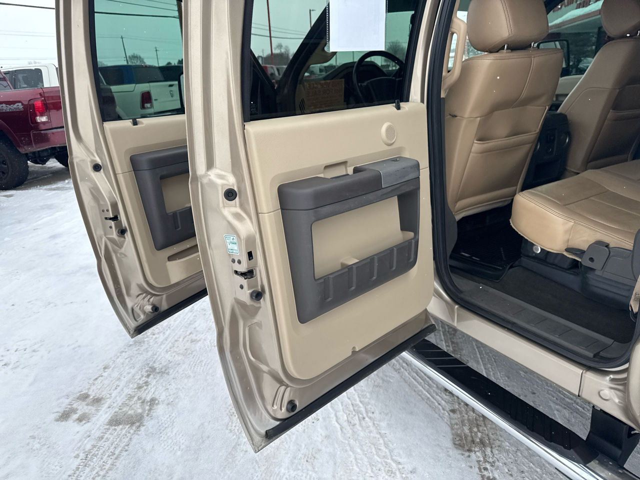 Ford Super Duty F-350 SRW 4WD Crew Cab 156" Lariat 2012