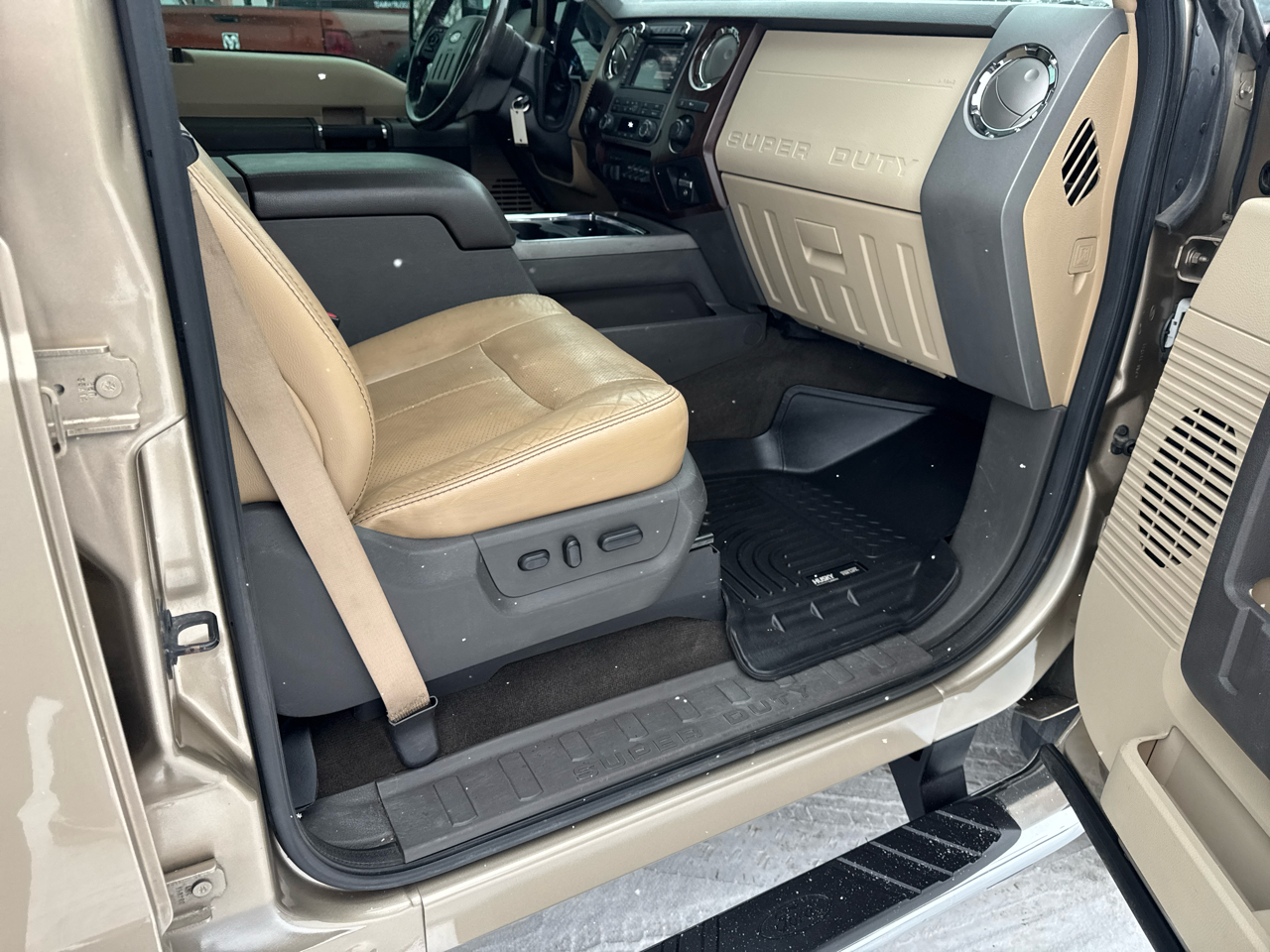 Ford Super Duty F-350 SRW 4WD Crew Cab 156" Lariat 2012