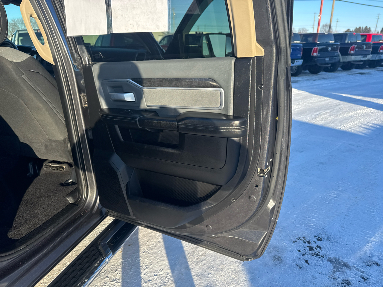 RAM 2500 Big Horn 4x4 Crew Cab 6'4" Box 2019