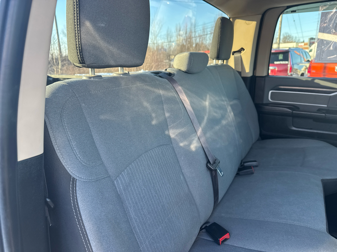 RAM 2500 Big Horn 4x4 Crew Cab 6'4" Box 2019