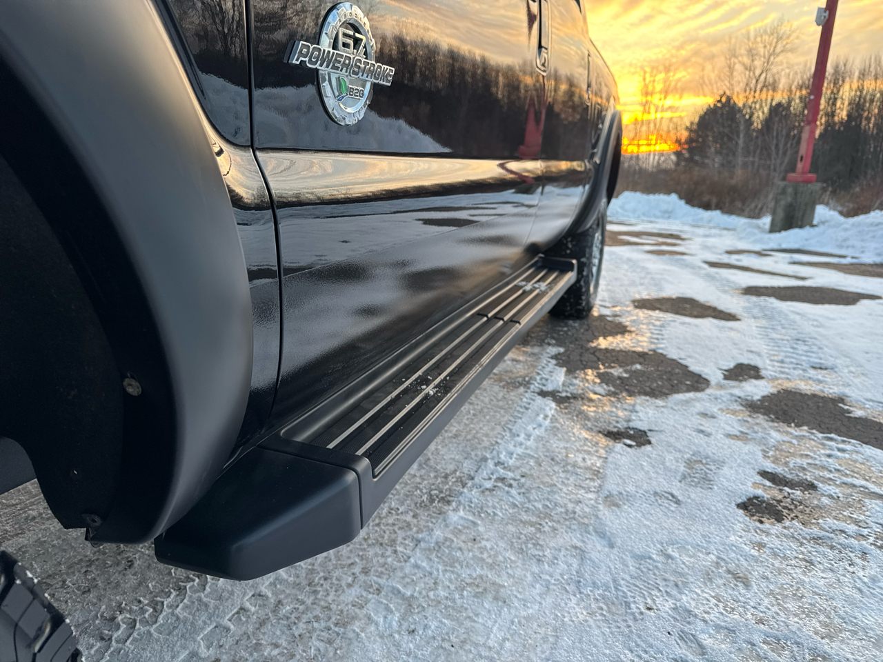 Ford Super Duty F-350 SRW 4WD Crew Cab 156" Lariat 2016