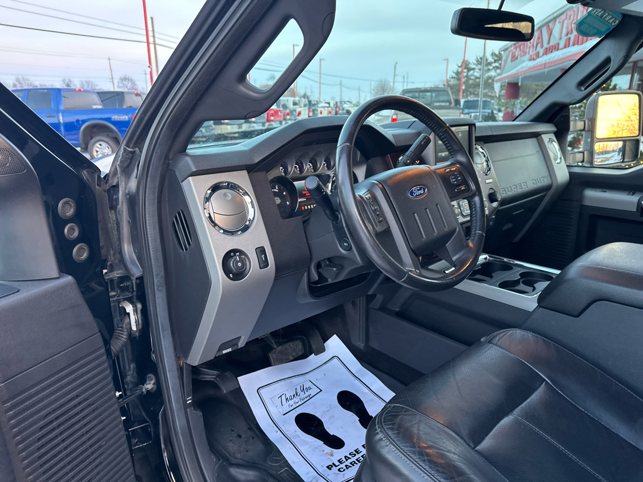 Ford Super Duty F-350 SRW 4WD Crew Cab 156" Lariat 2016