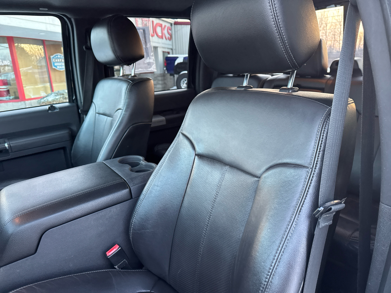 Ford Super Duty F-350 SRW 4WD Crew Cab 156" Lariat 2016