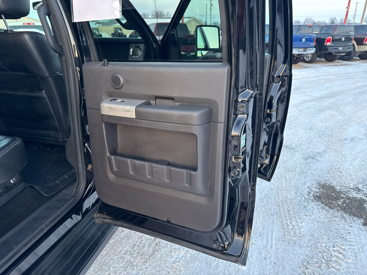 Ford Super Duty F-350 SRW 4WD Crew Cab 156" Lariat 2016