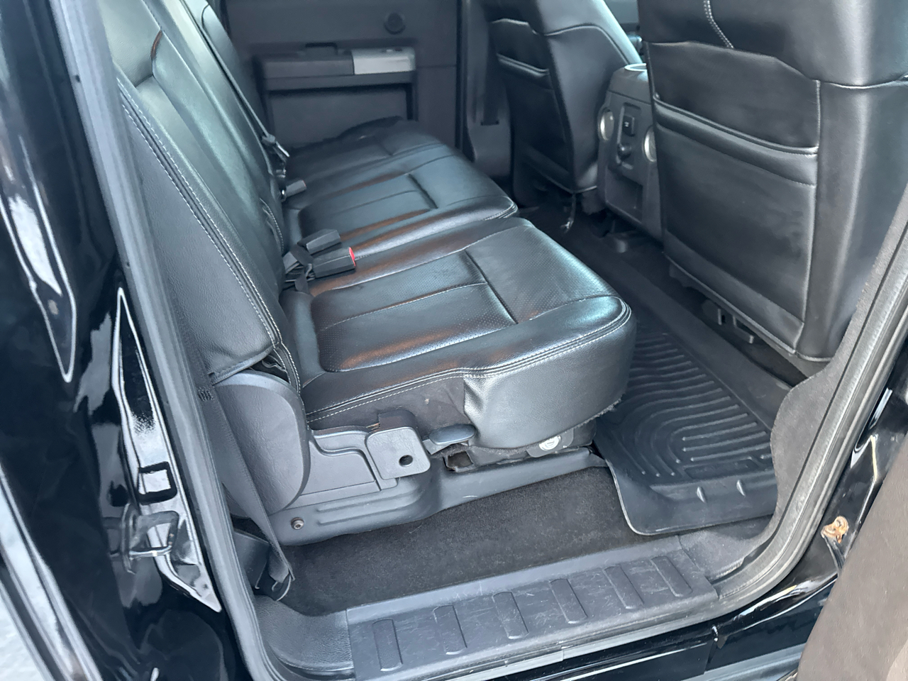 Ford Super Duty F-350 SRW 4WD Crew Cab 156" Lariat 2016