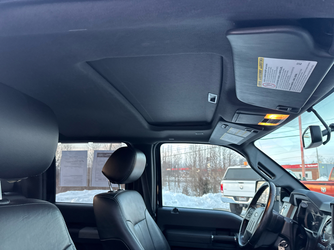 Ford Super Duty F-350 SRW 4WD Crew Cab 156" Lariat 2016