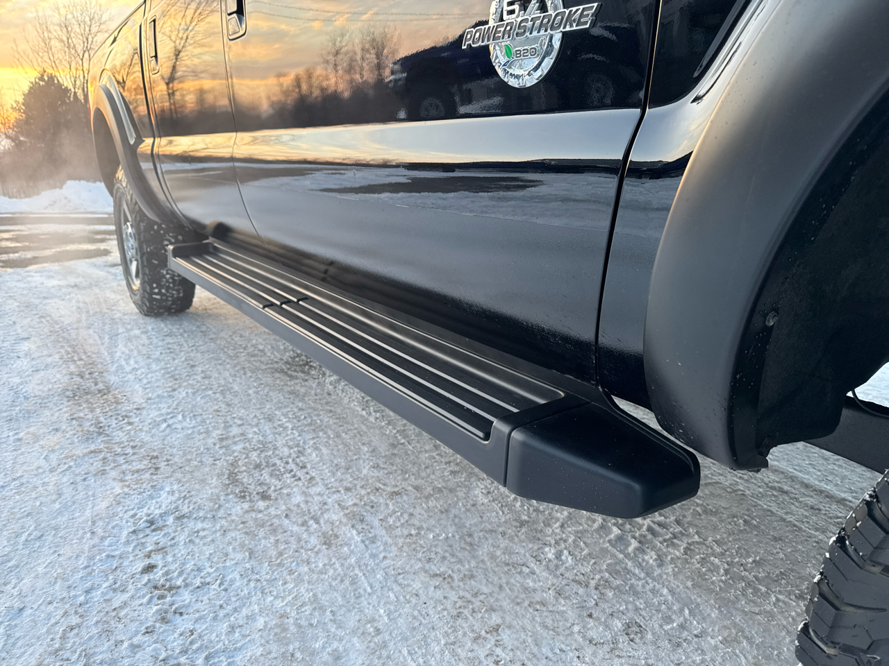 Ford Super Duty F-350 SRW 4WD Crew Cab 156" Lariat 2016