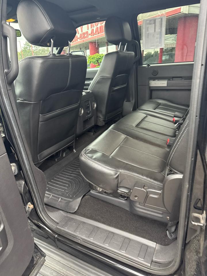 Ford Super Duty F-350 SRW 4WD Crew Cab 156" Lariat 2016