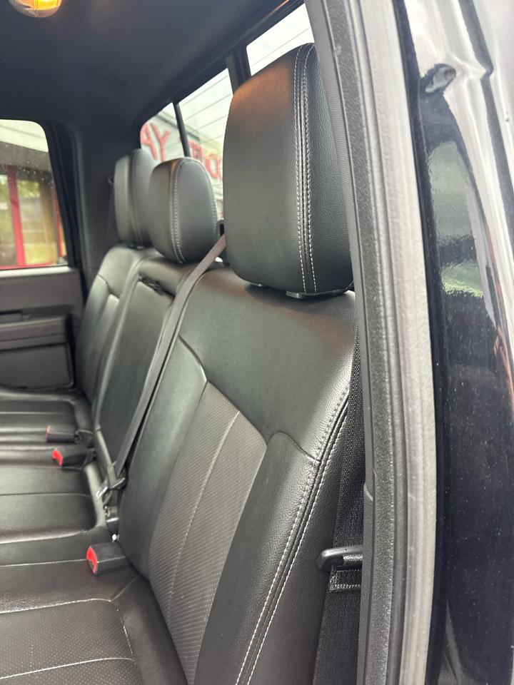 Ford Super Duty F-350 SRW 4WD Crew Cab 156" Lariat 2016