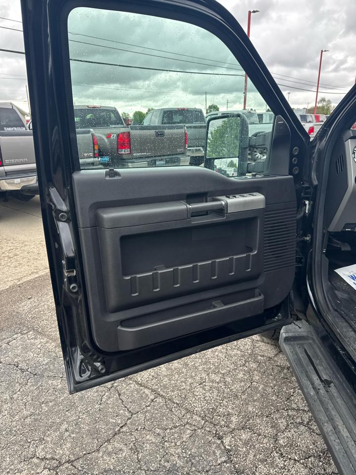 Ford Super Duty F-350 SRW 4WD Crew Cab 156" Lariat 2016