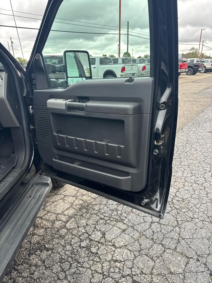 Ford Super Duty F-350 SRW 4WD Crew Cab 156" Lariat 2016