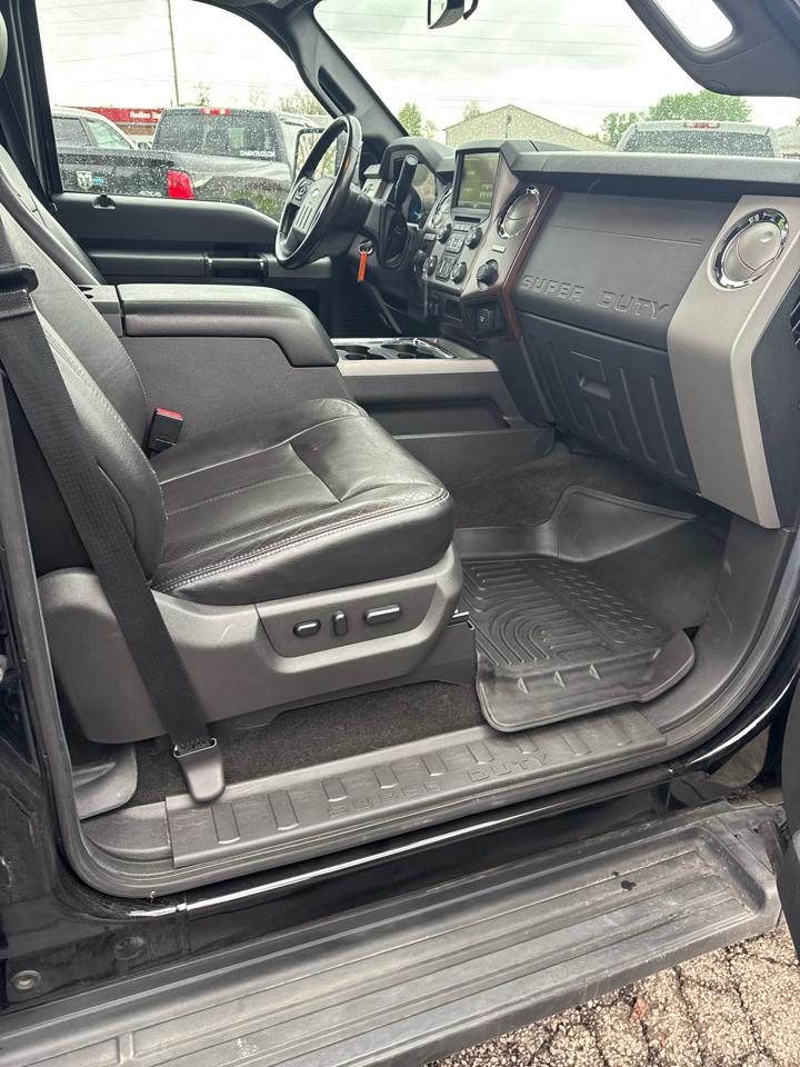 Ford Super Duty F-350 SRW 4WD Crew Cab 156" Lariat 2016