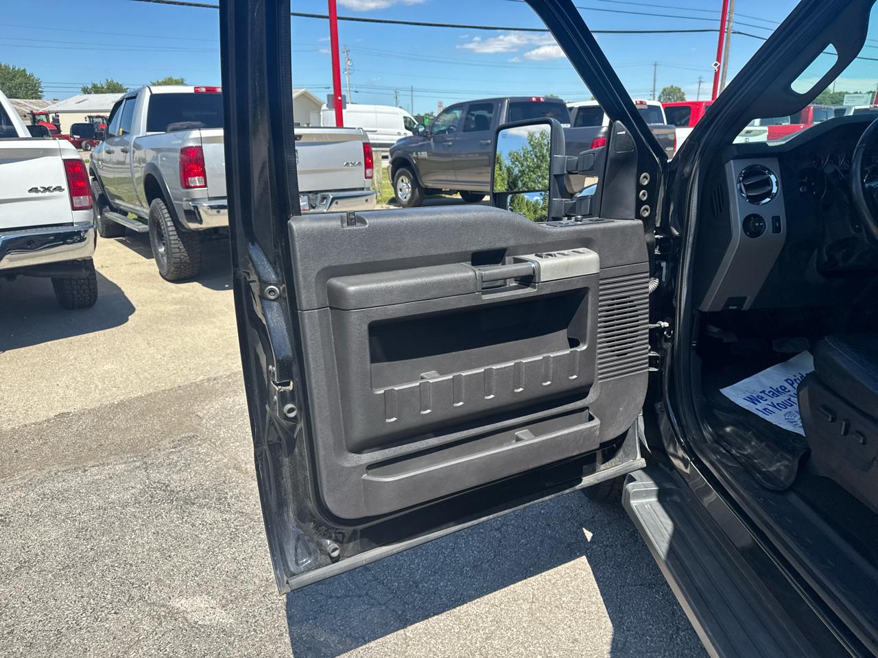 Ford Super Duty F-350 SRW 4WD Crew Cab 156" Lariat 2016