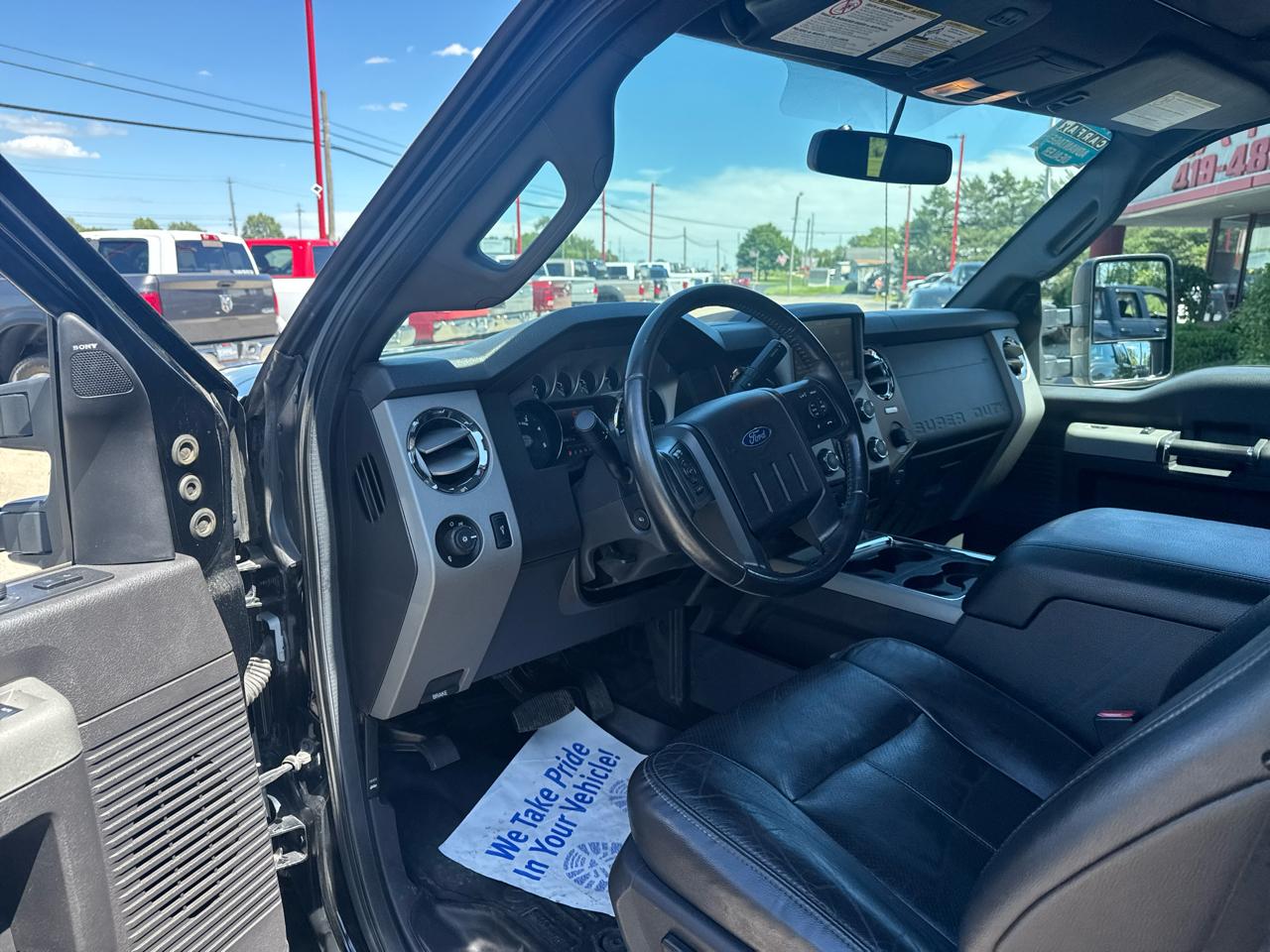 Ford Super Duty F-350 SRW 4WD Crew Cab 156" Lariat 2016