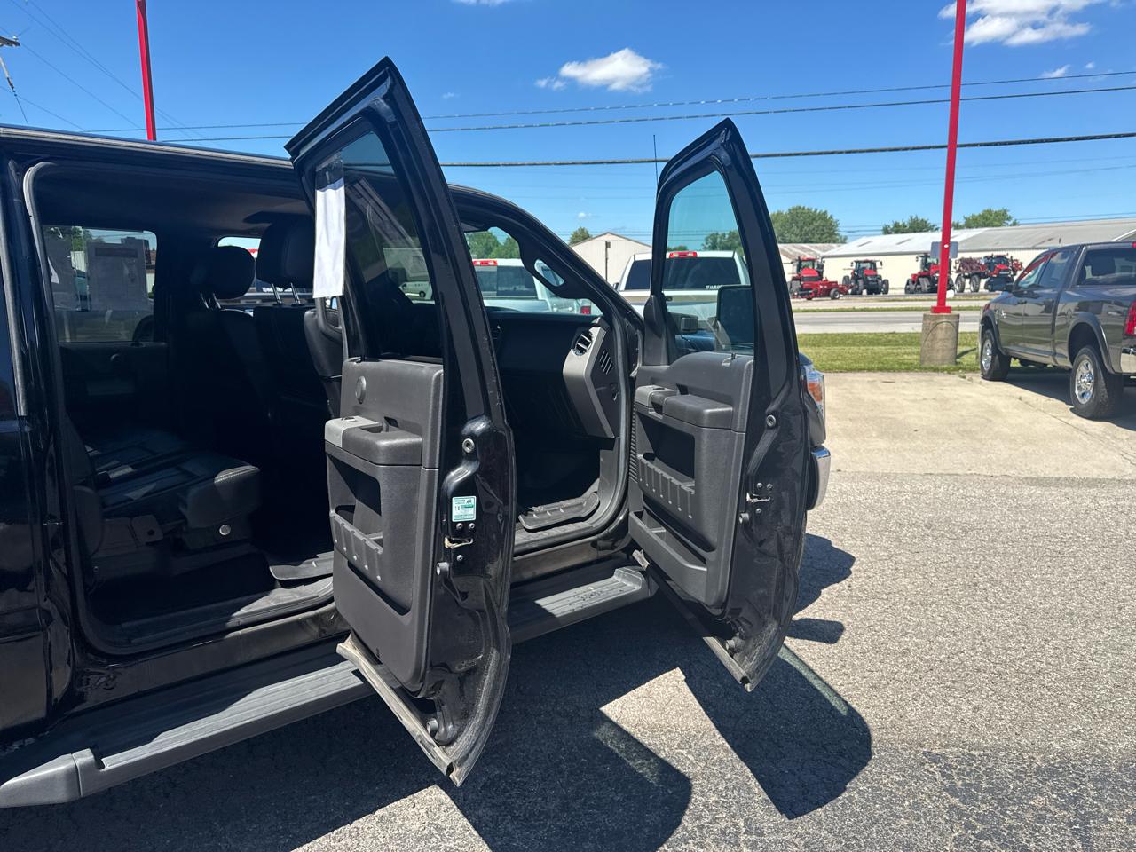 Ford Super Duty F-350 SRW 4WD Crew Cab 156" Lariat 2016
