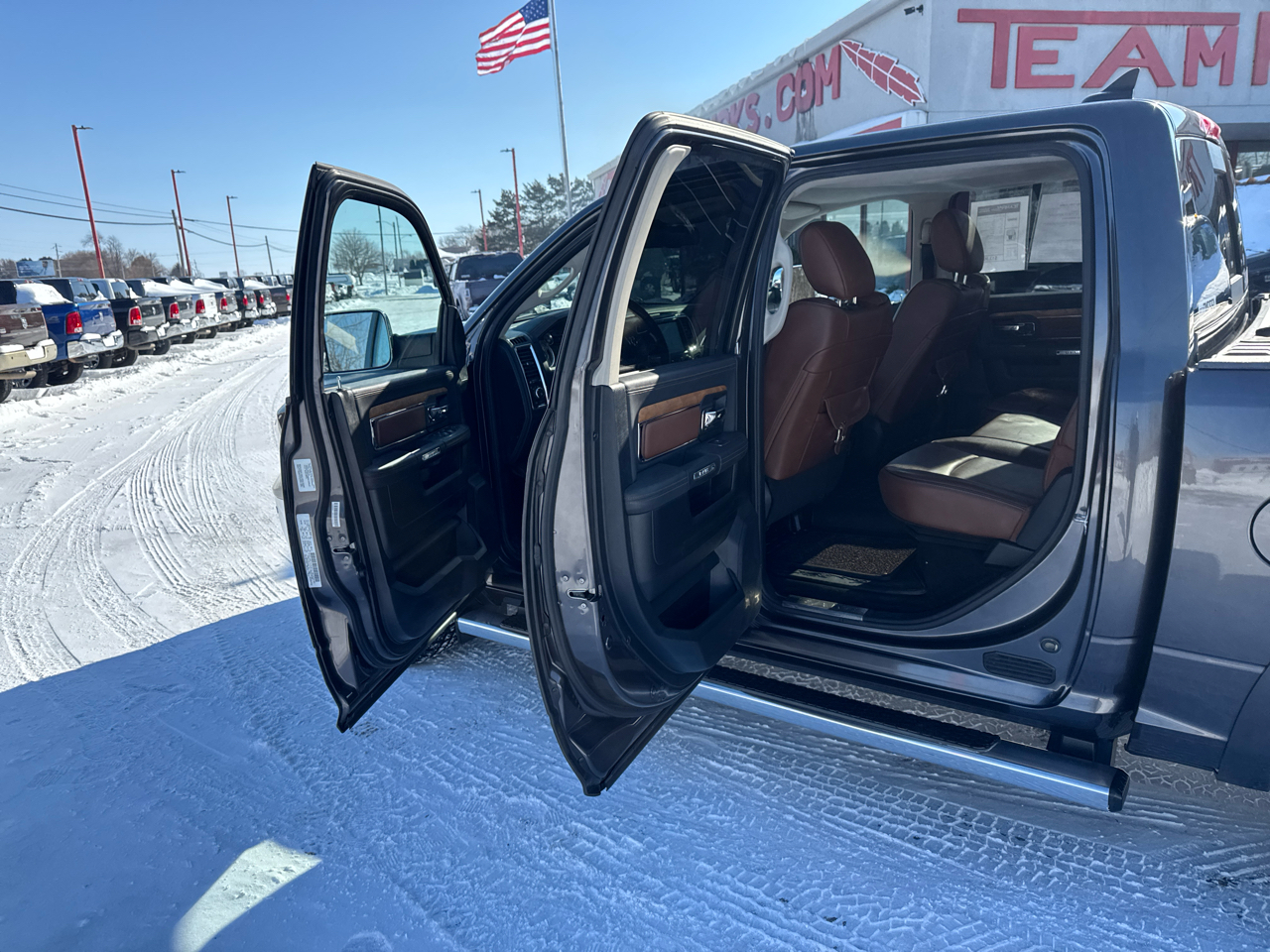 RAM 1500 4WD Crew Cab 140.5" Longhorn 2014