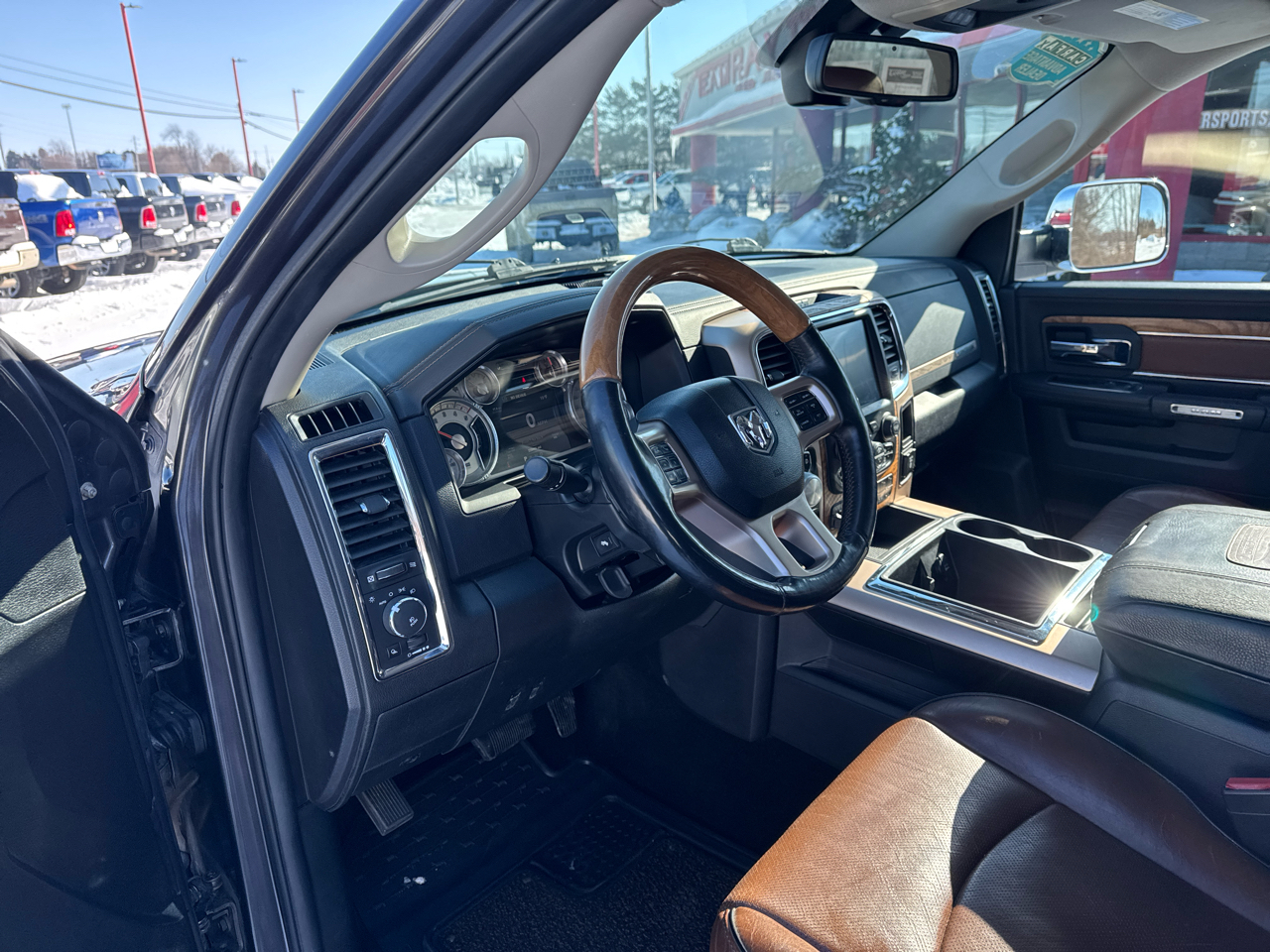 RAM 1500 4WD Crew Cab 140.5" Longhorn 2014