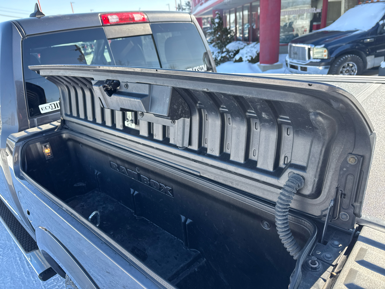 RAM 1500 4WD Crew Cab 140.5" Longhorn 2014