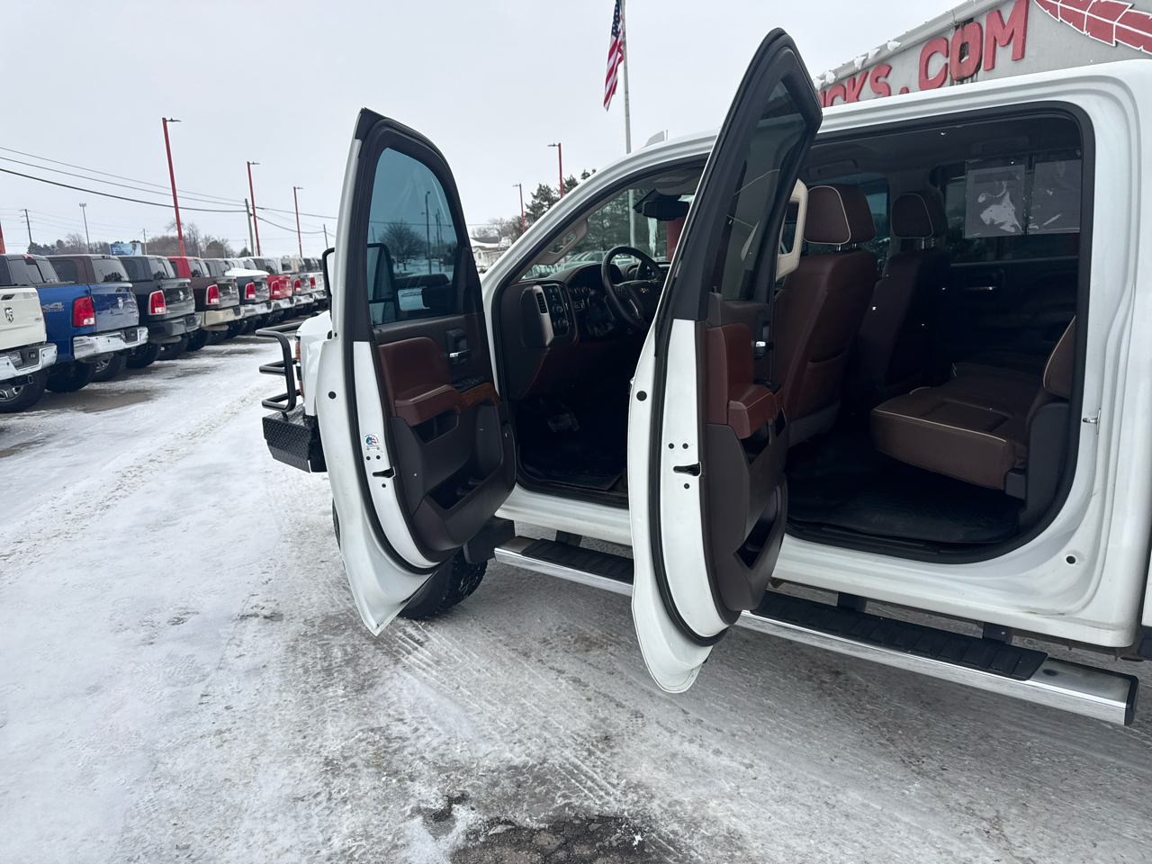 Chevrolet Silverado 2500HD 4WD Crew Cab 167" High Country 2016