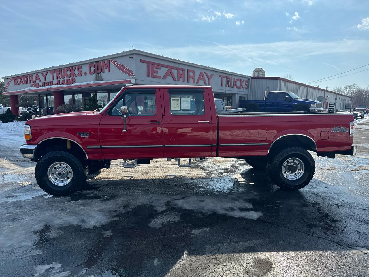 Ford F-350 Crew Cab 4dr 168.4" WB SRW 4WD 1997