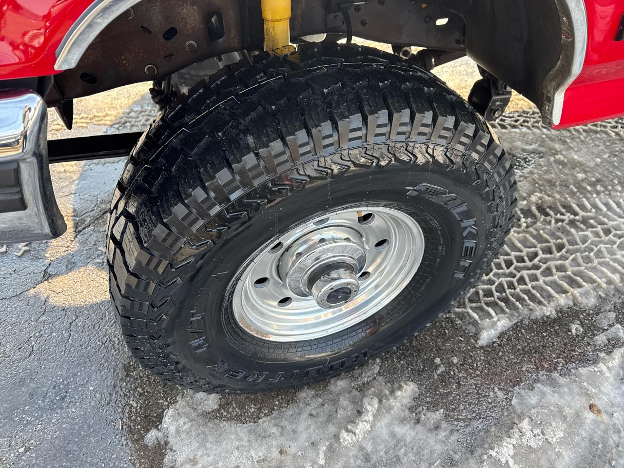 Ford F-350 Crew Cab 4dr 168.4" WB SRW 4WD 1997