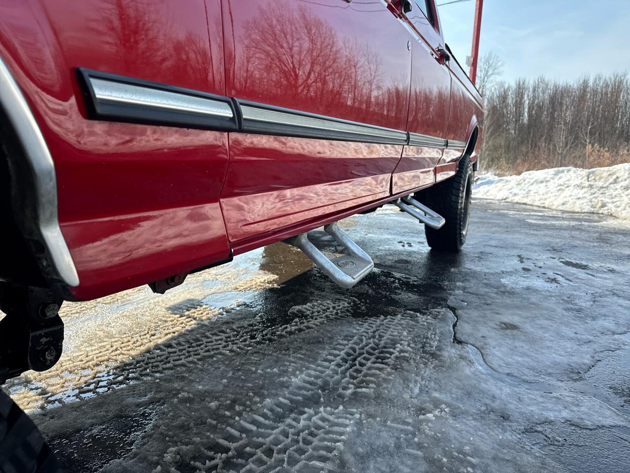 Ford F-350 Crew Cab 4dr 168.4" WB SRW 4WD 1997