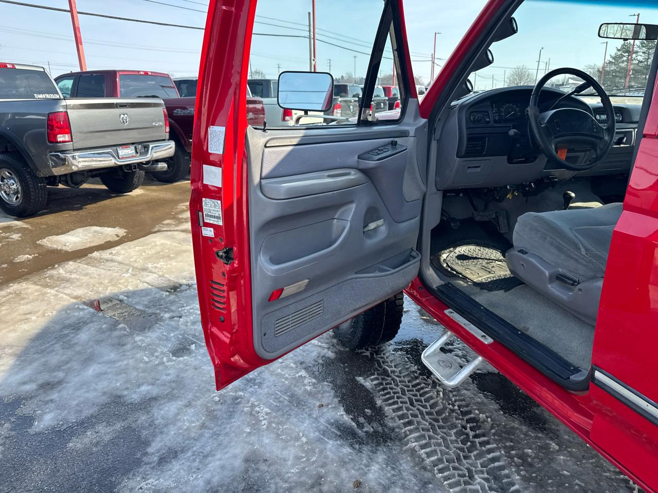 Ford F-350 Crew Cab 4dr 168.4" WB SRW 4WD 1997