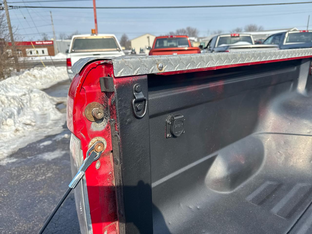 Ford F-350 Crew Cab 4dr 168.4" WB SRW 4WD 1997