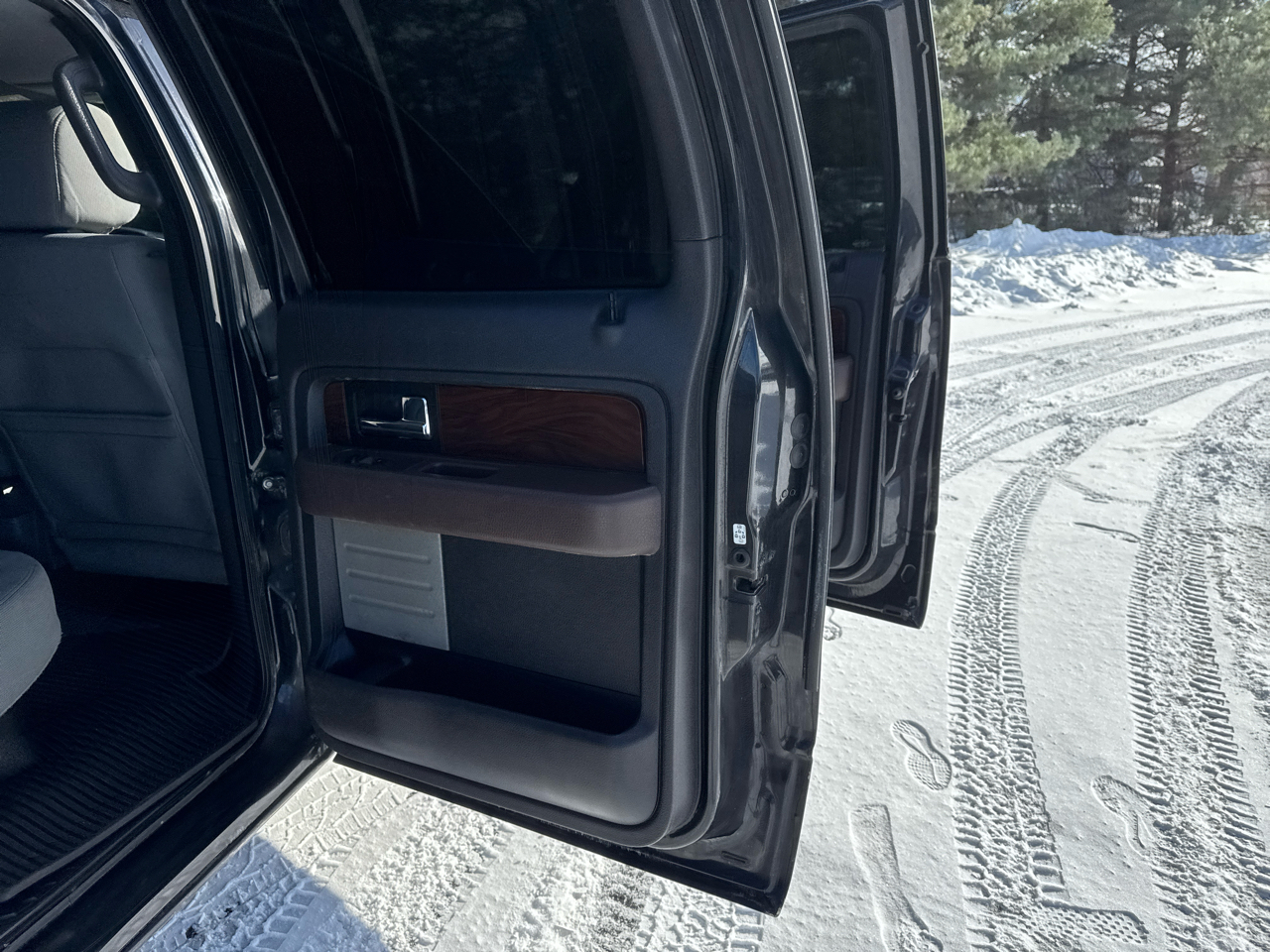 Ford F-150 4WD SuperCrew 145" FX4 2014