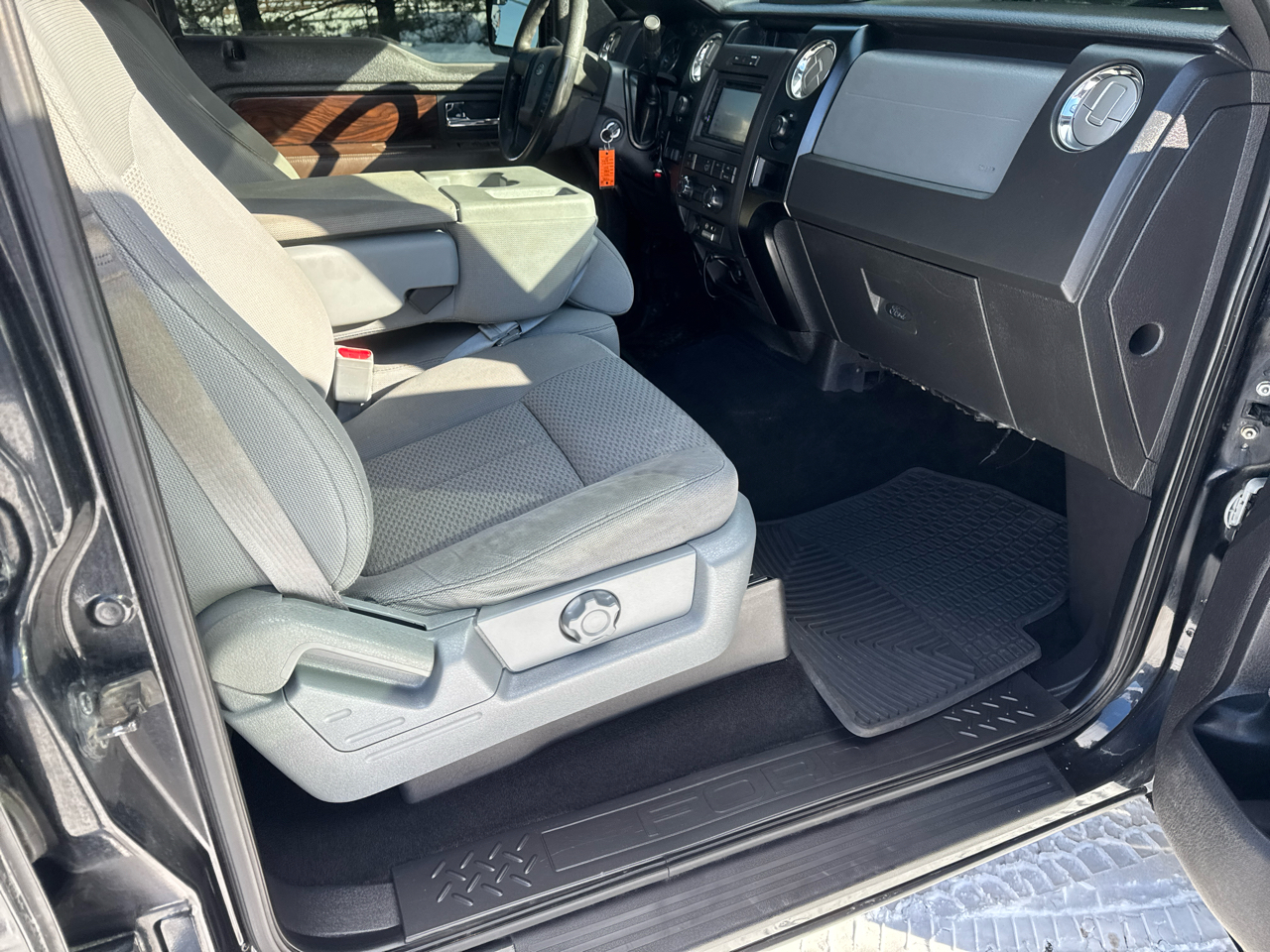 Ford F-150 4WD SuperCrew 145" FX4 2014