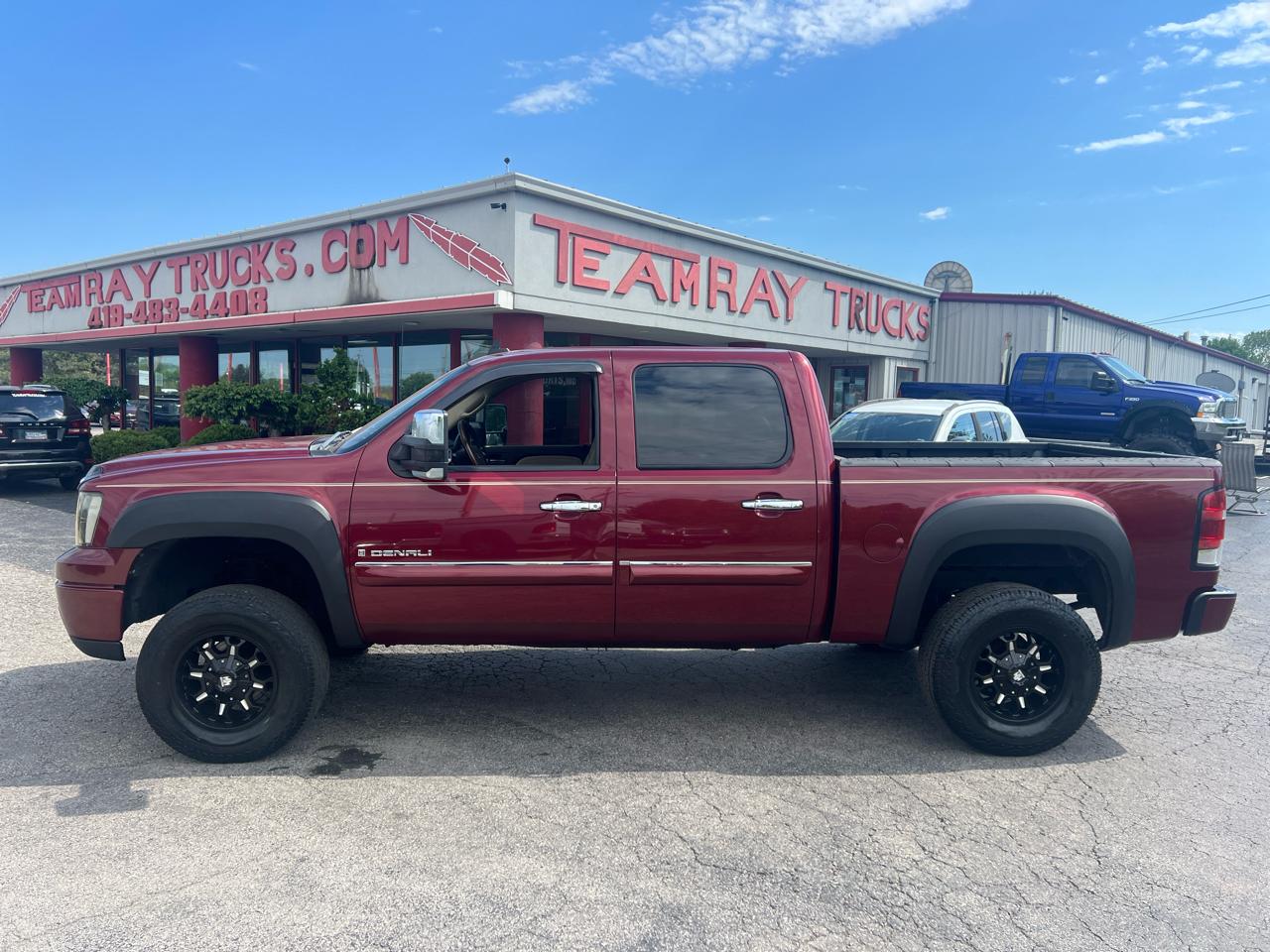 GMC Sierra 1500 4WD Crew Cab 143.5" Denali 2009