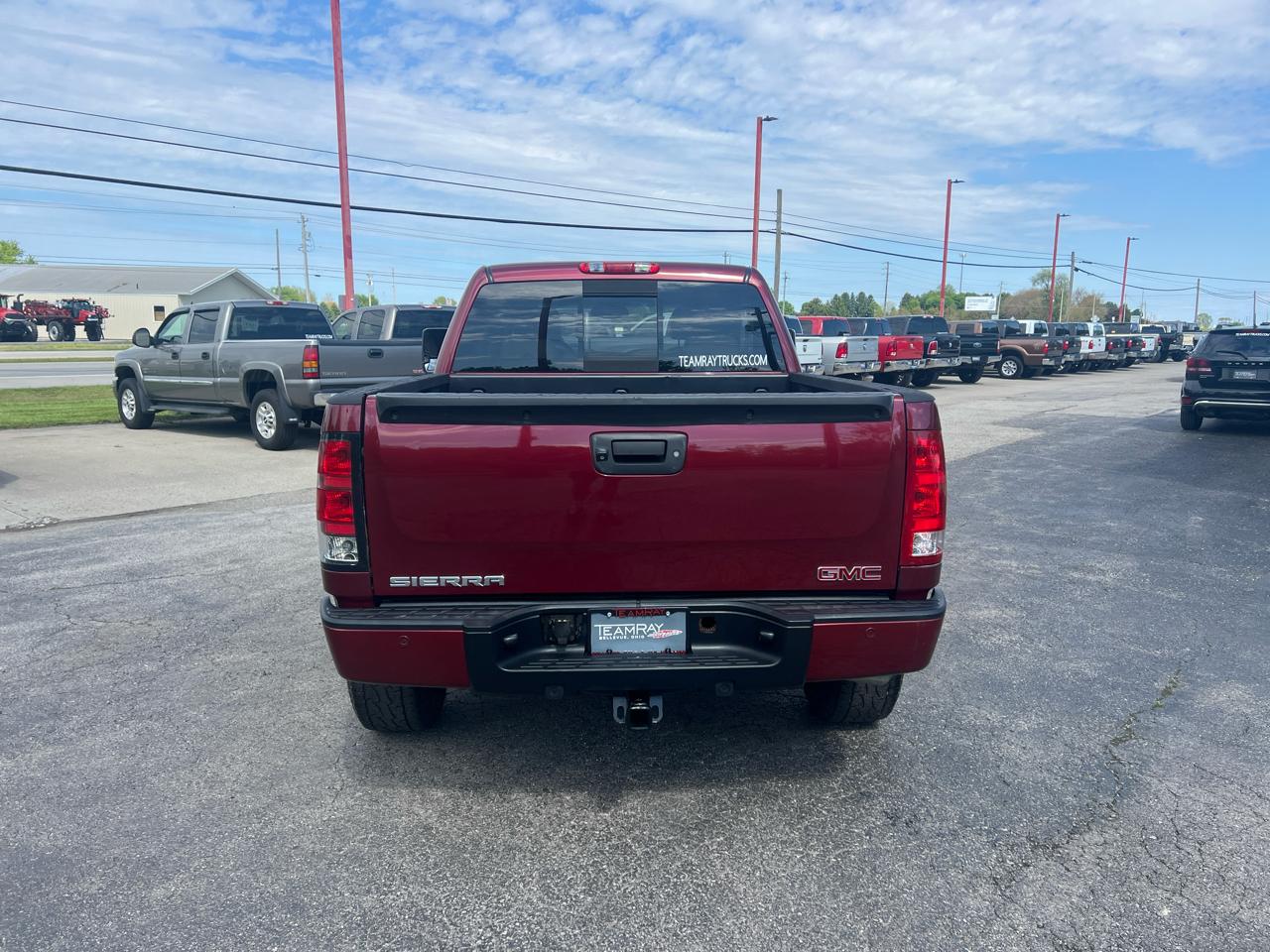 GMC Sierra 1500 4WD Crew Cab 143.5" Denali 2009
