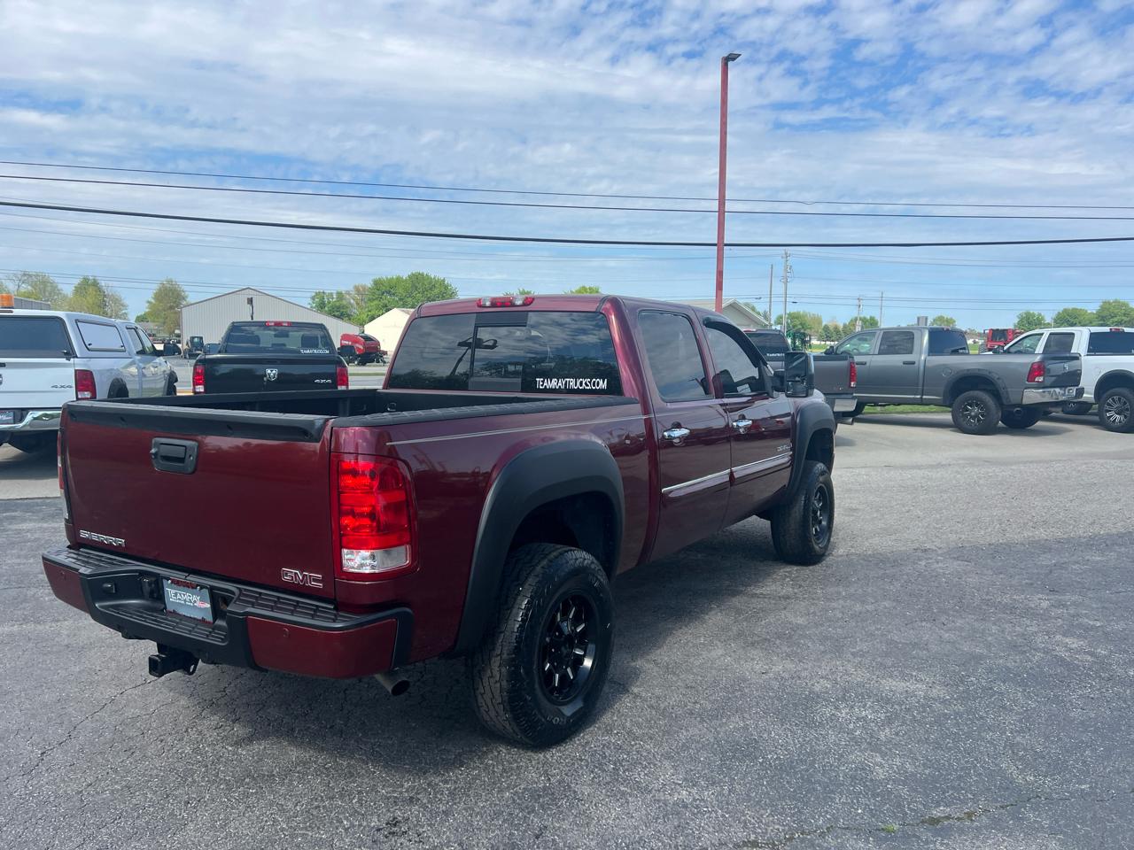 GMC Sierra 1500 4WD Crew Cab 143.5" Denali 2009