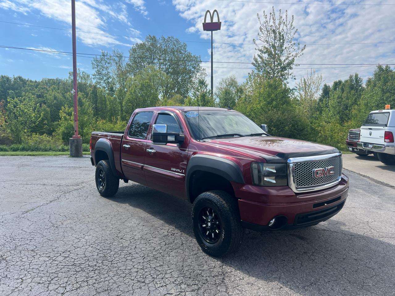 GMC Sierra 1500 4WD Crew Cab 143.5" Denali 2009