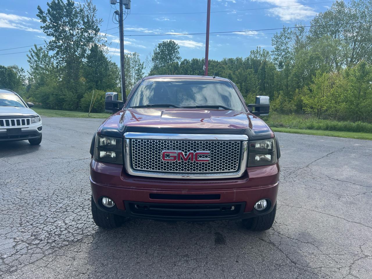 GMC Sierra 1500 4WD Crew Cab 143.5" Denali 2009