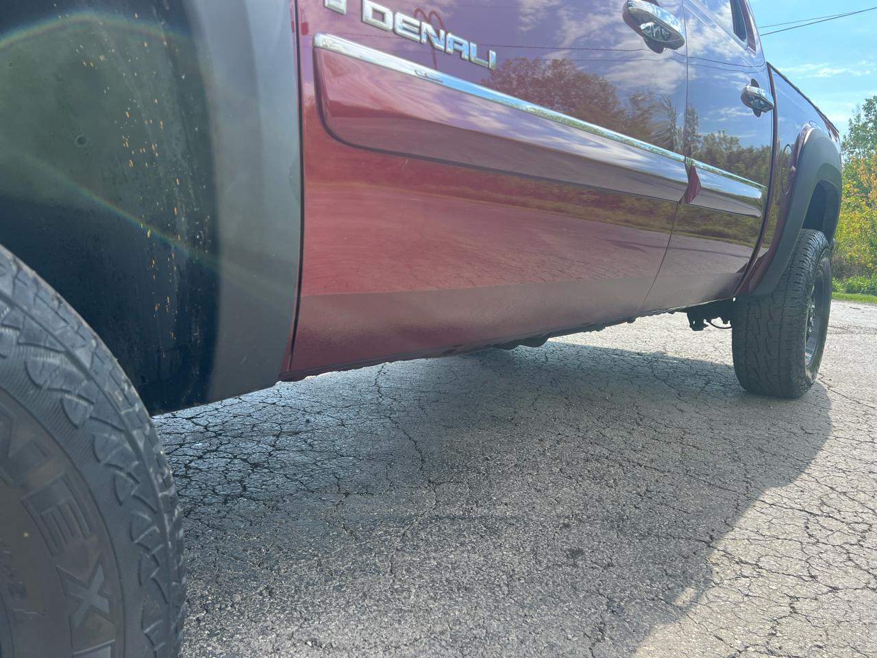 GMC Sierra 1500 4WD Crew Cab 143.5" Denali 2009
