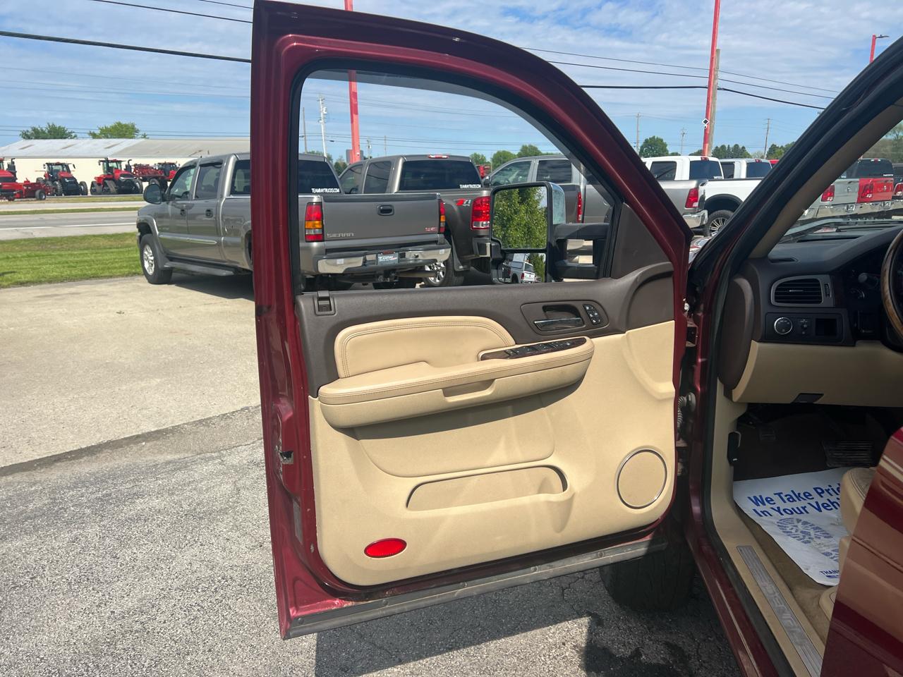 GMC Sierra 1500 4WD Crew Cab 143.5" Denali 2009