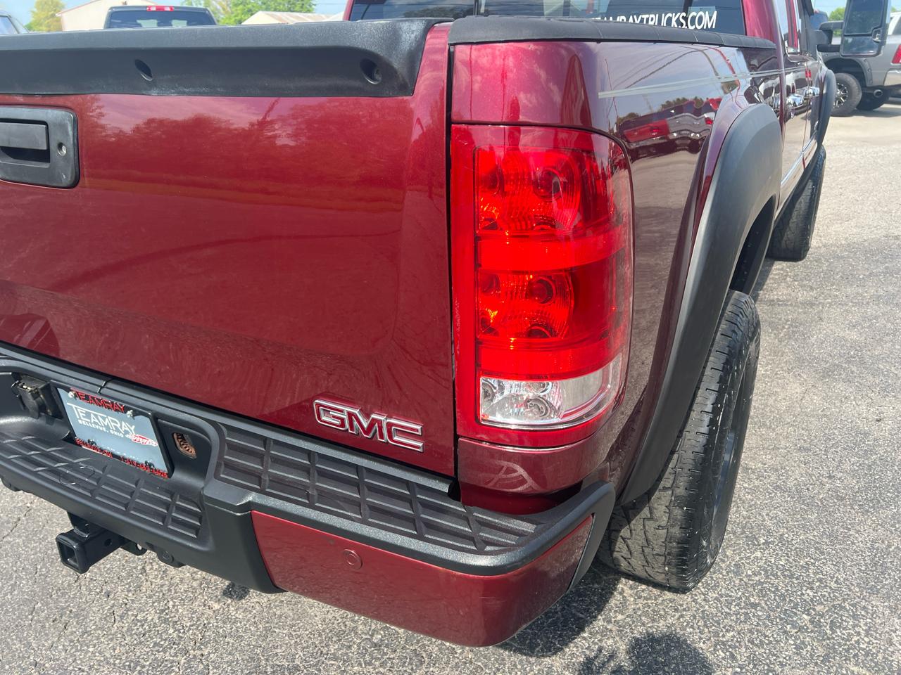 GMC Sierra 1500 4WD Crew Cab 143.5" Denali 2009